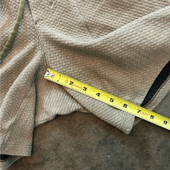 Lululemon At Ease Short 7" - M - Picture 7 of 8